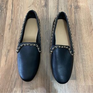 NWOT Just Fab Black & Gold Chain Detail Lydia Flat, Size 7.5